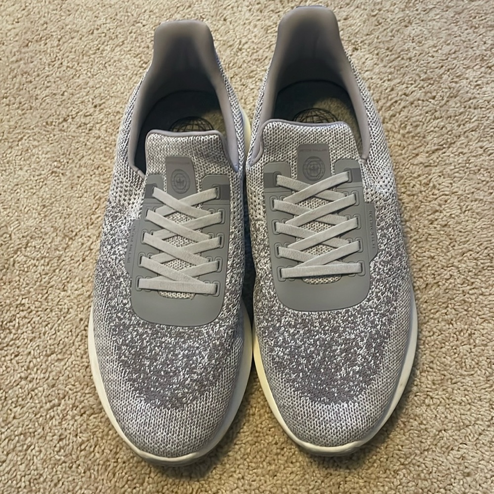 Men’s Golf Shoes- size 11